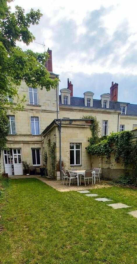 Histoire De Loire La Gabare Hotel Saumur Exterior photo